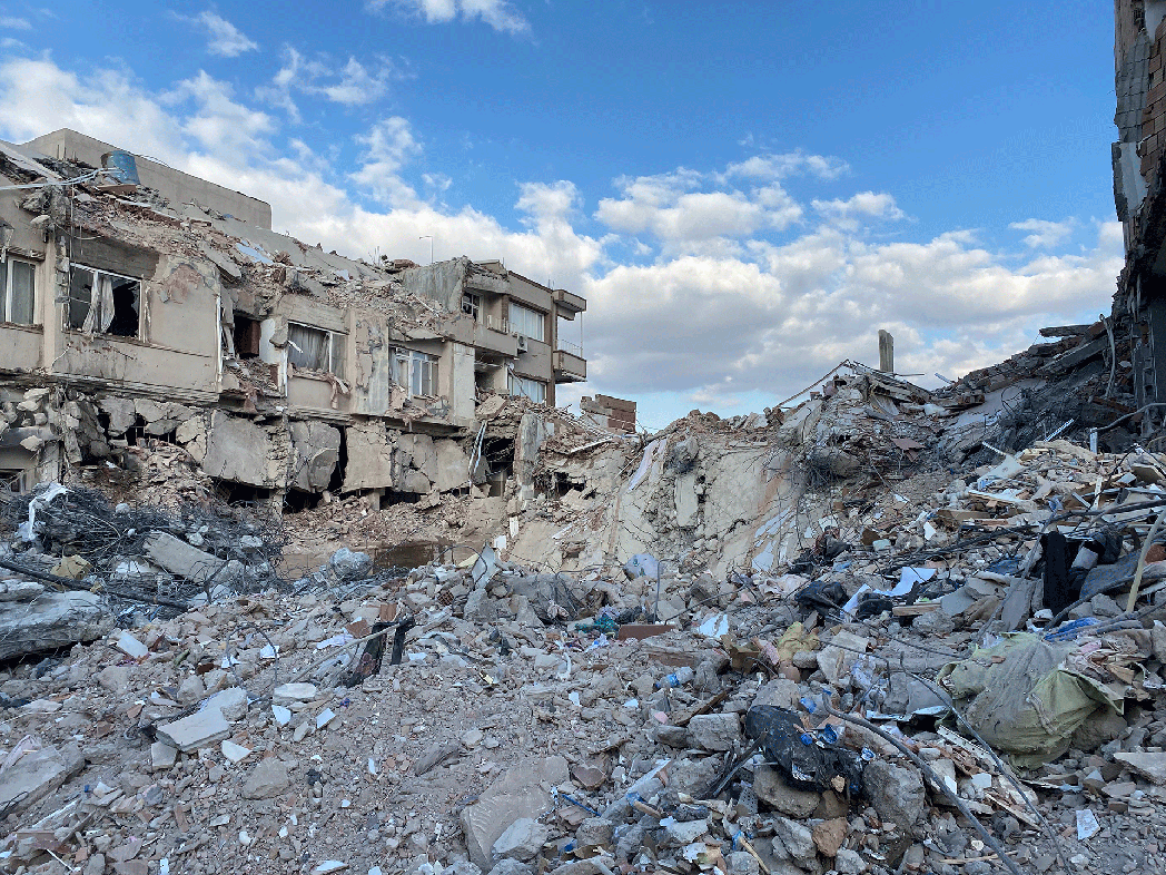 Besni'de Depremde Son Durum Ve Yıkılan Binalar