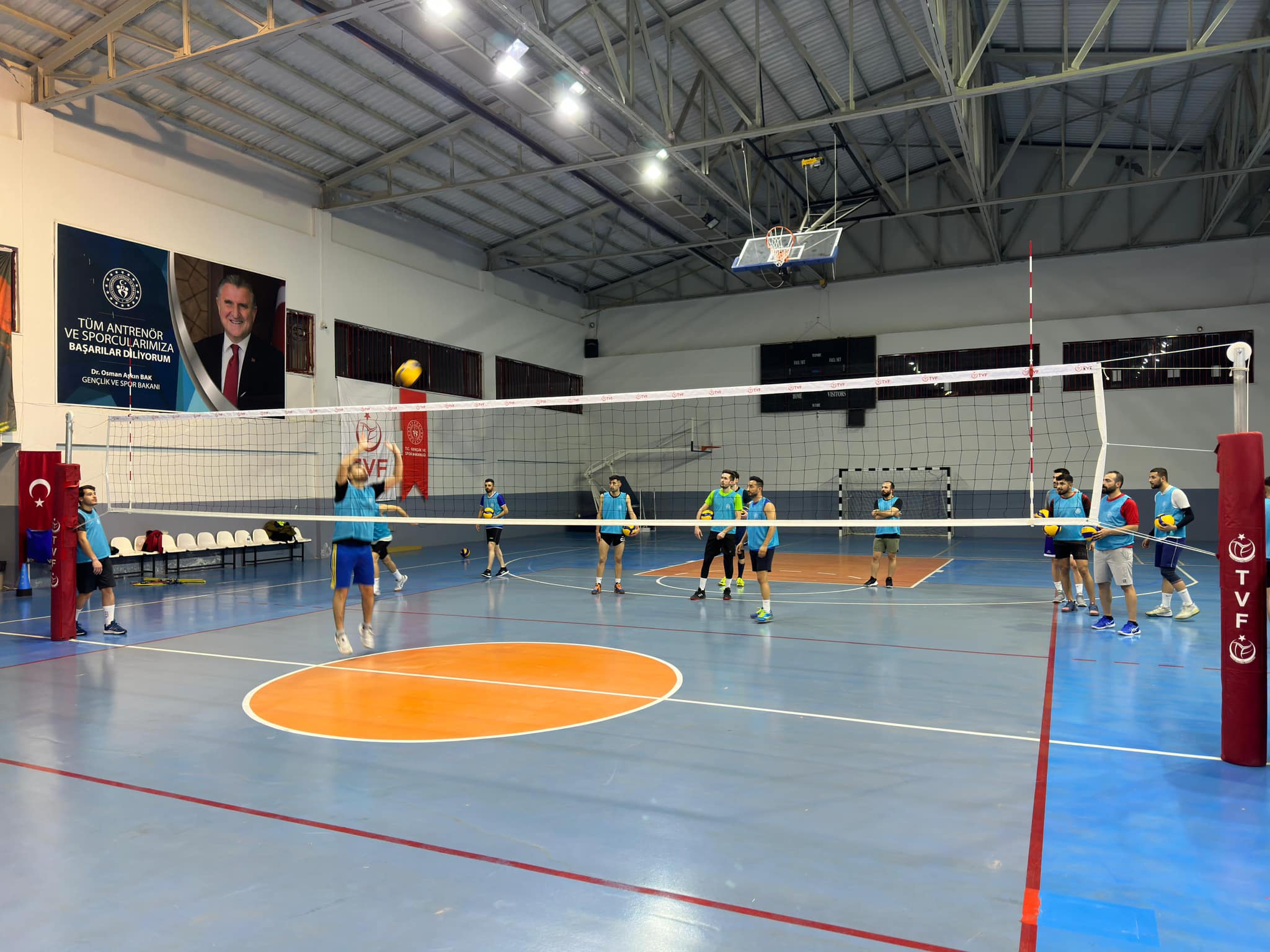 Besni Gsk Erkek Voleybol Takımı Çalışmalara Başladı (2)