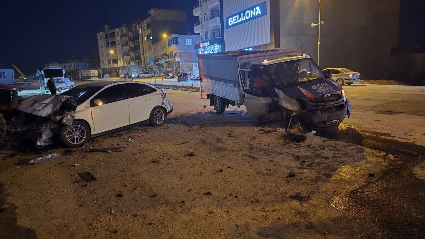 Besni Trafik Kazası (2)