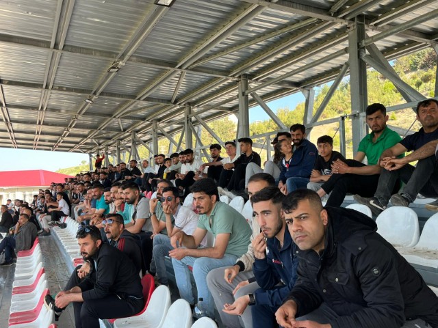 Besni Kaymakamlık Kupası (6) (Küçük)