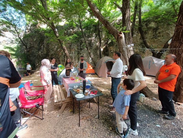 Besni Sugözü Kamp (4) (Küçük)