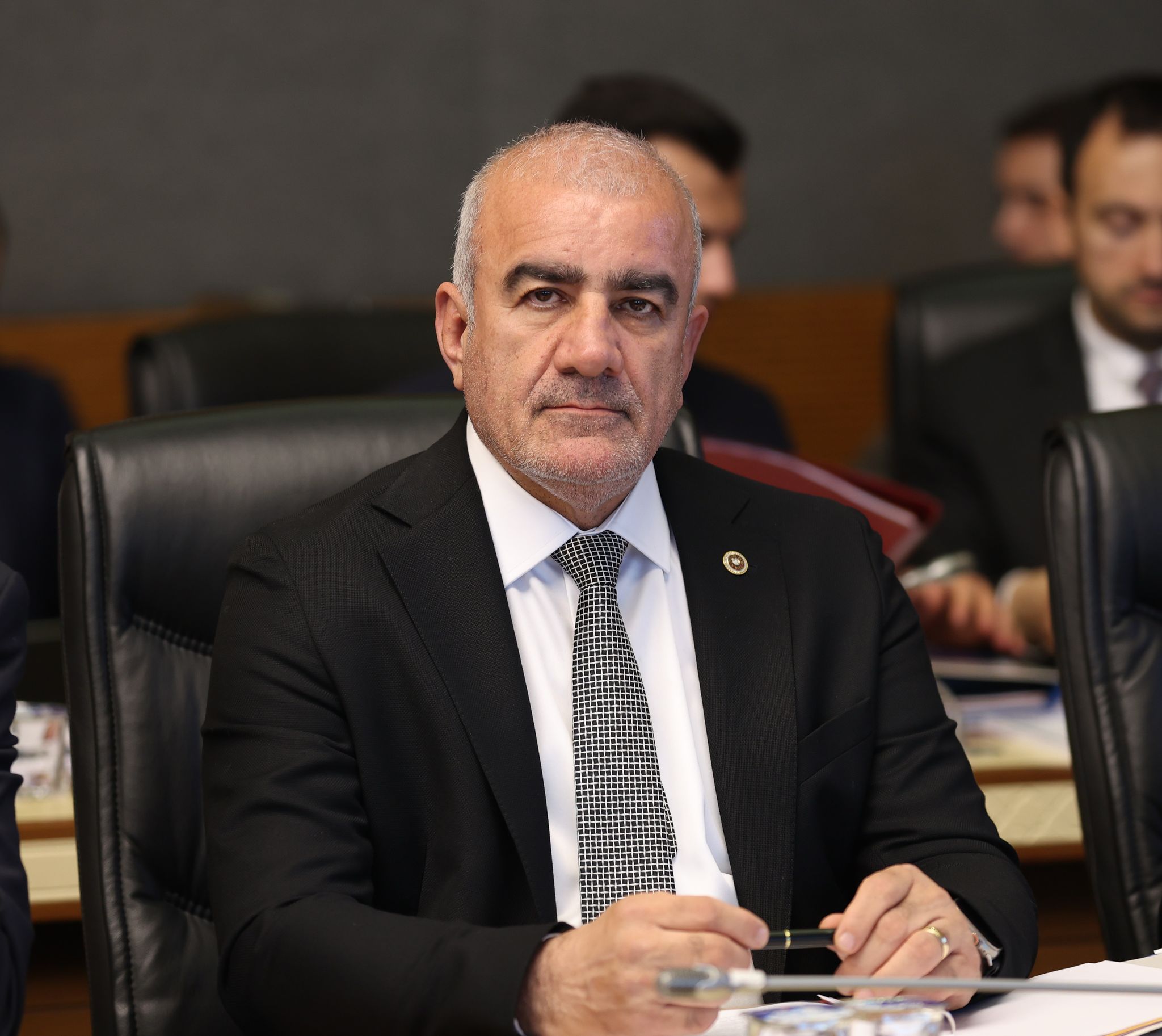 Hüseyin Özhan-11