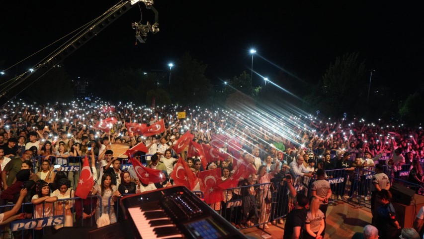 Melek Mosso (4)