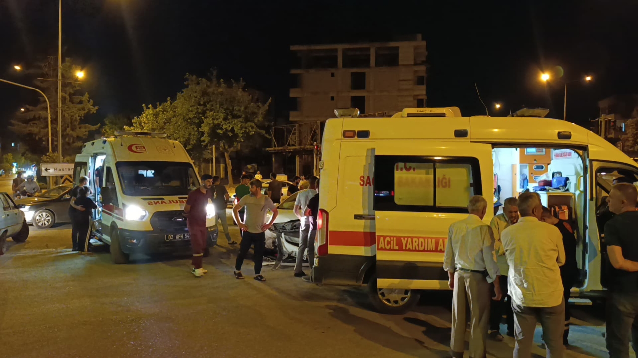 Adıyaman'da Trafik Kazalarında 3 Kişi Yaralandı