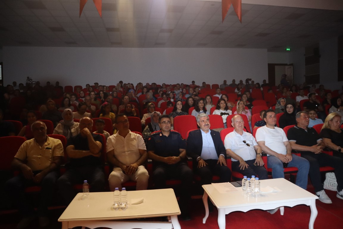 Besni Şiir Dinletisi (3)