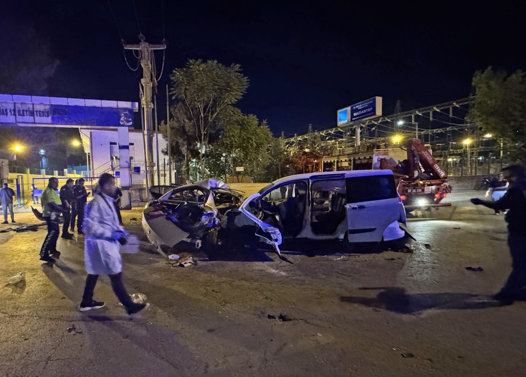 Gaziantep Kaza 5 Ölü (3) (Orta)