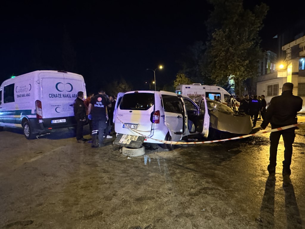 Gaziantep Kaza 5 Ölü (4) (Orta)