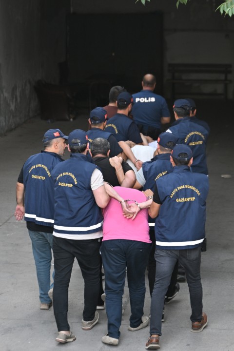 Polise Silahlı Saldırı (1)