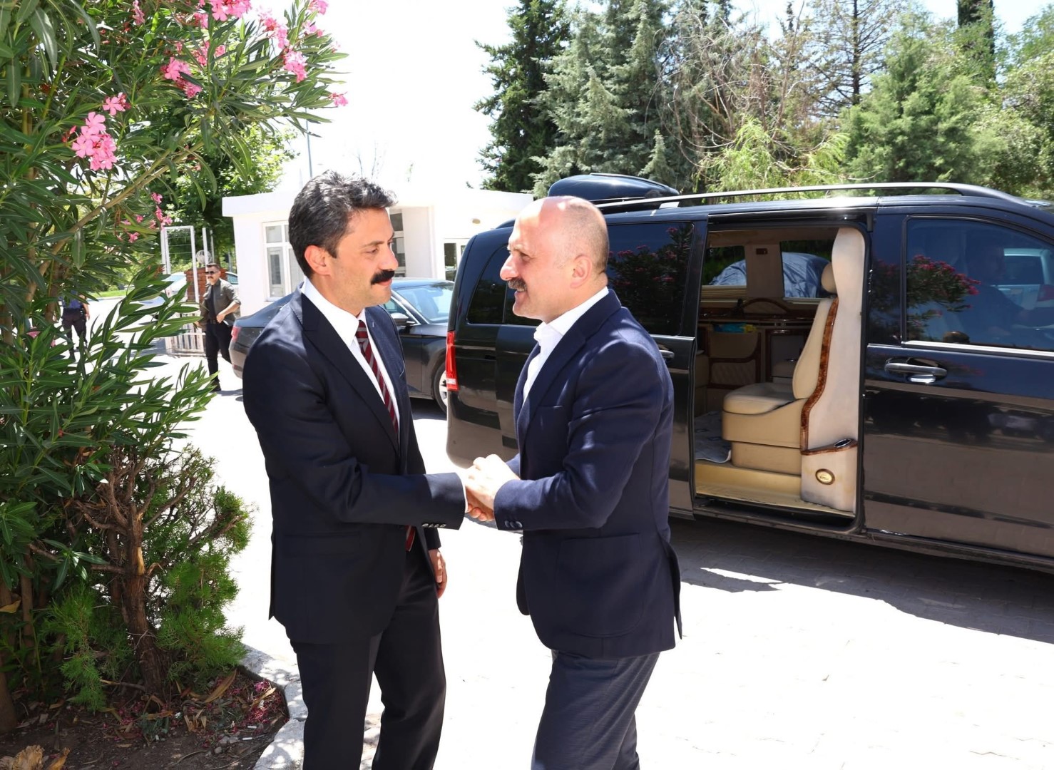 Vali Varol Besnı Kaymakam (1)