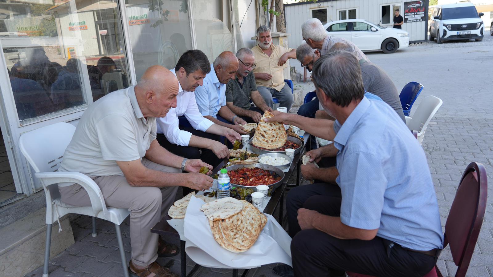 Başkan Tutdere Esnaf Kahvaltı
