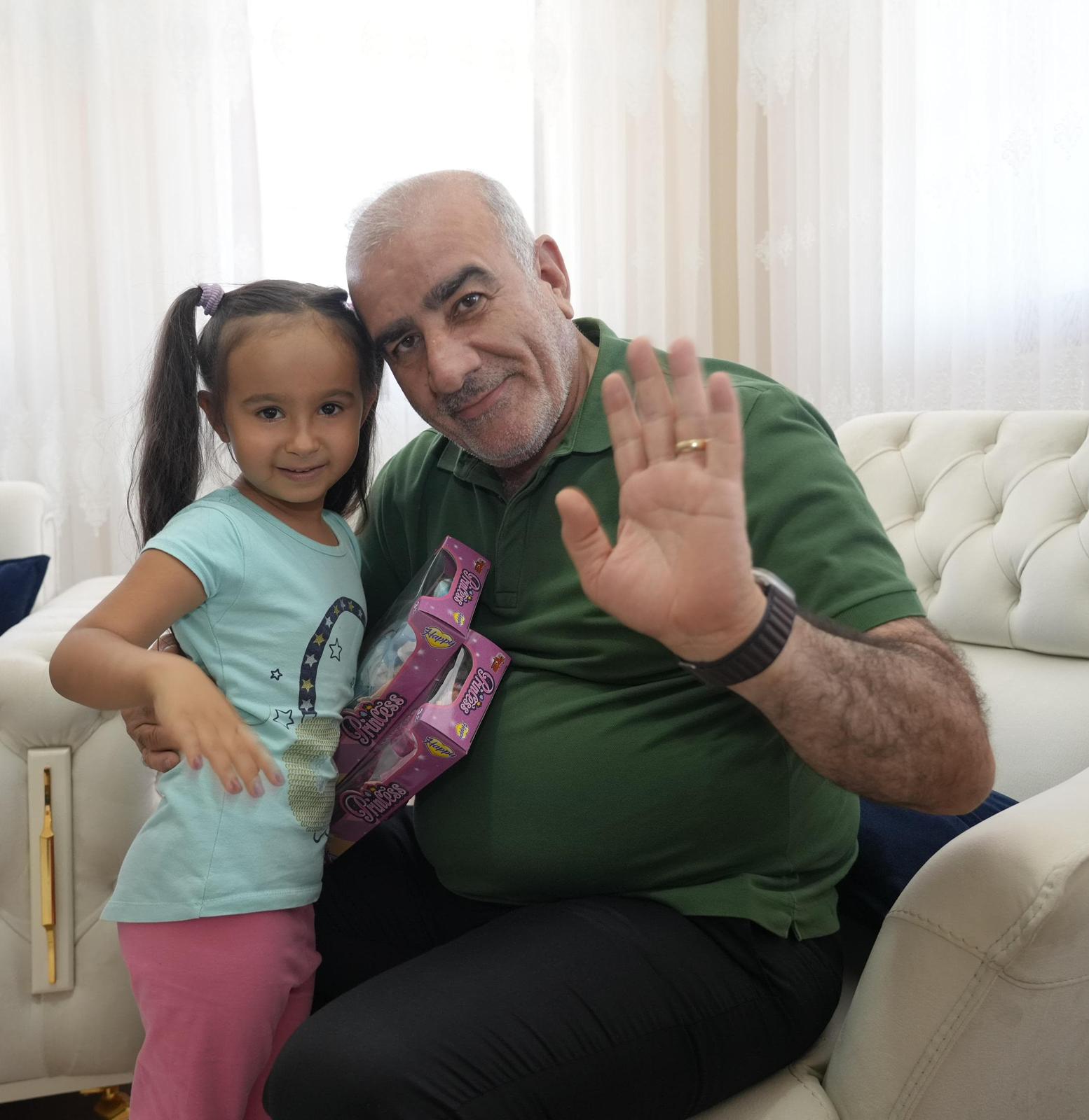 Özhan 8