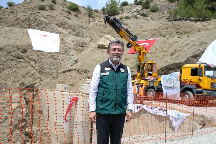 Tarim Orman Bakani Adiyaman (1) (Küçük)