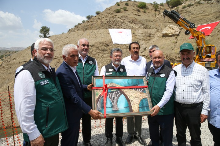 Tarim Orman Bakani Adiyaman (2) (Küçük)