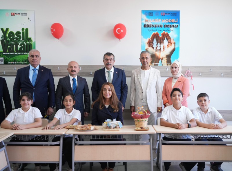 Bakan Tekin, Dr. Necip Öztürk Ortaokulu’nu Açtı6
