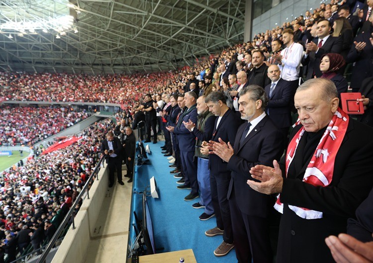 A Milli Futbol Takımı Grubu Ilk Ikide Bitirmeye Çok Yaklaştı444