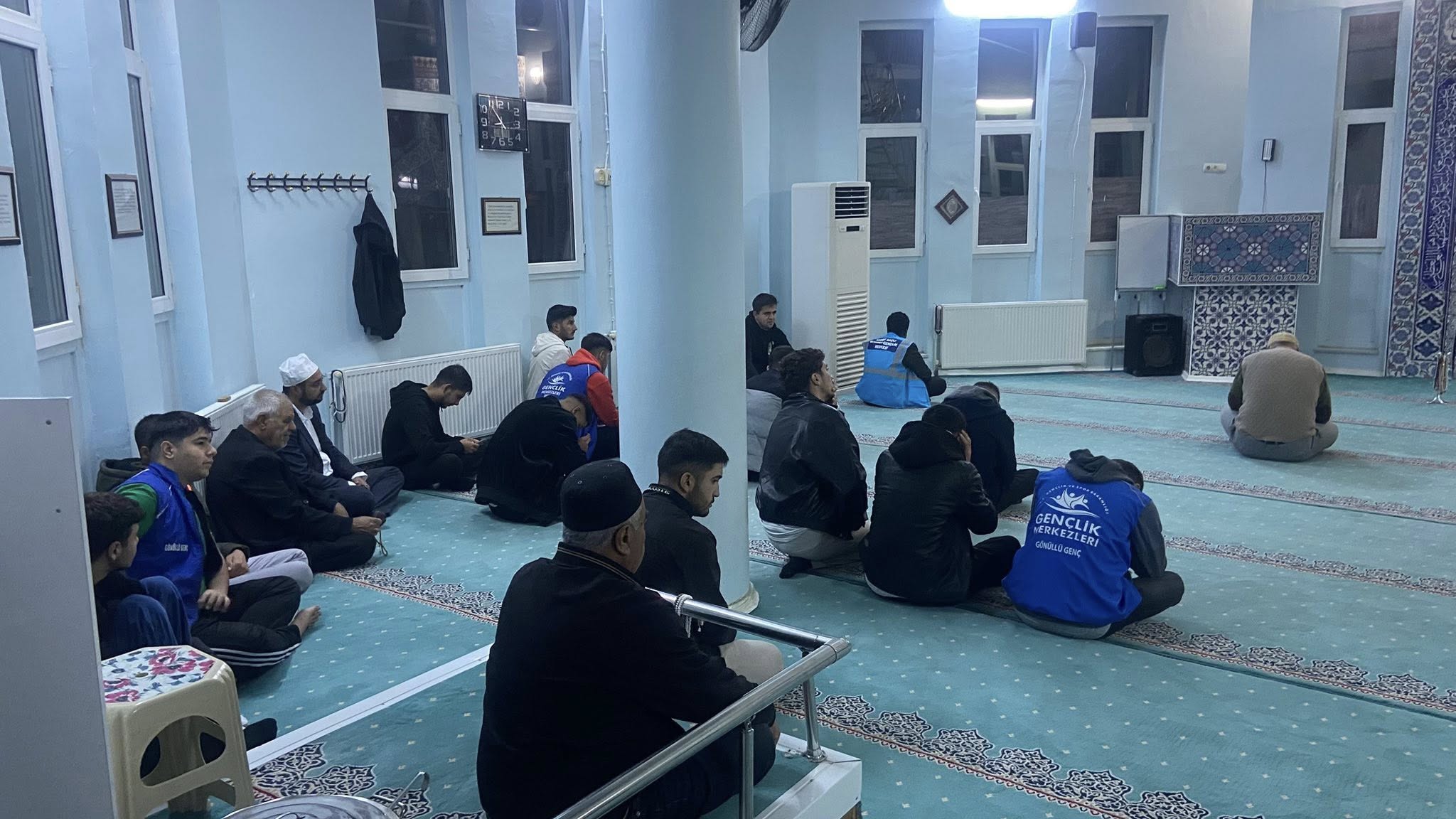 Besni Gençler Sabah Namazında Buluştu1