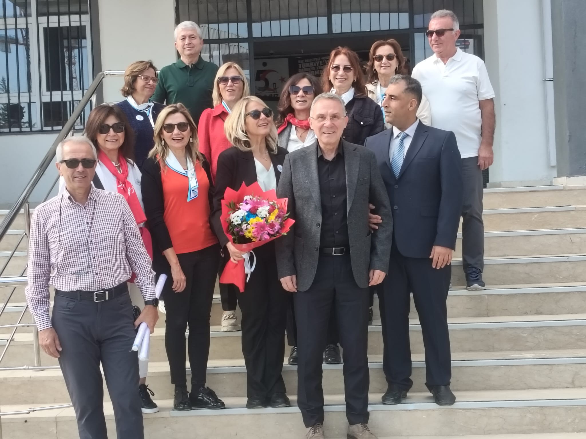 Besni’de Cumhuriyet Kütüphanesi Ve Gören Kalpler Atölyeleri Açıldı7