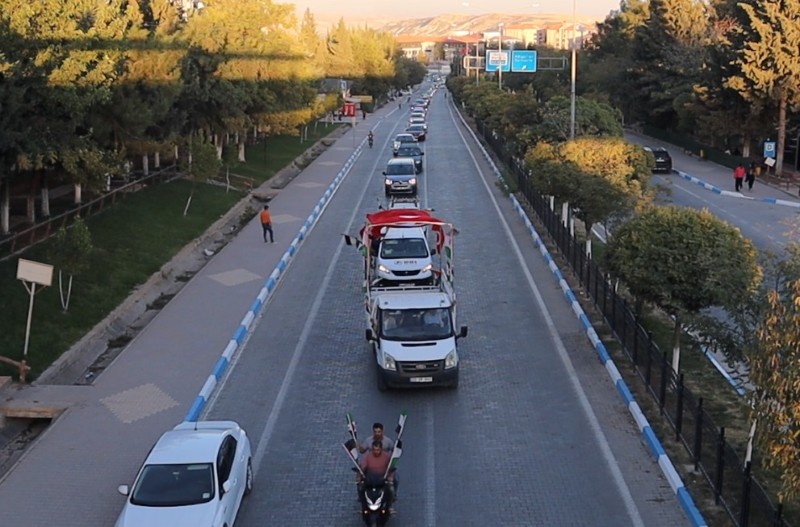 Besni’de İsrail Zulmüne Karşı Konvoylu Protesto1-1