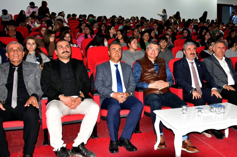 Besni’de “Motivasyon Fırtınası” Esti2
