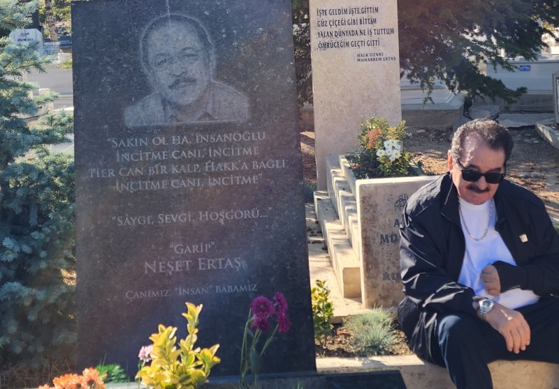 Tatlıses, Neşet Ertaş’ı Doğduğu Topraklarda Andı