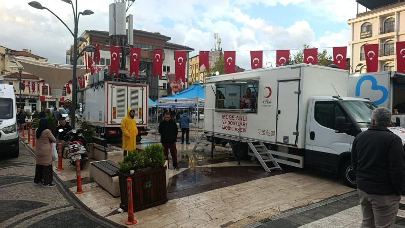 Türk Kızılay Gönüllüleri Sındırgı’ya Koştu 1