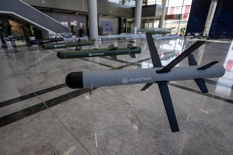 20251129 2 71851183 119665938