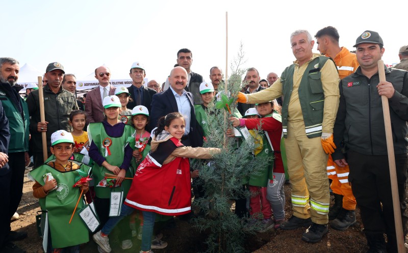 Adıyaman Ve Çevre İllerde Fidanlar Dikildi