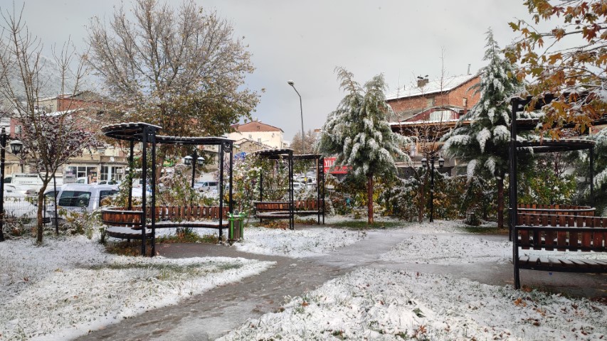 Çelikhan Yılın Ilk Karı (1) (Küçük)