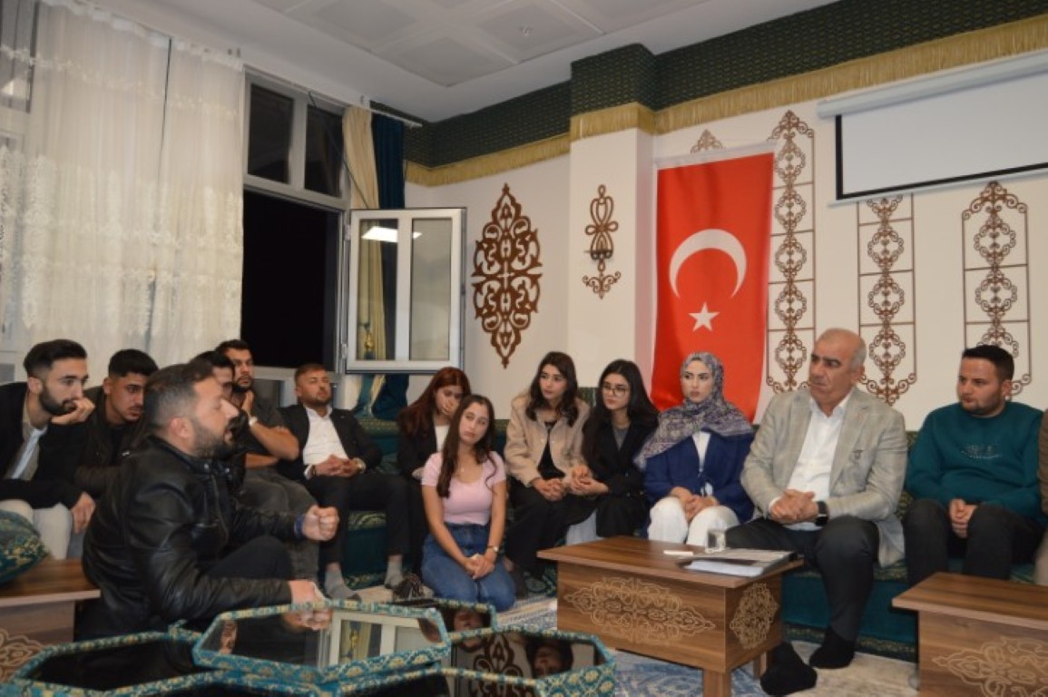 Hüseyin Özhan Nesnili Gençlerle Buluştu-1