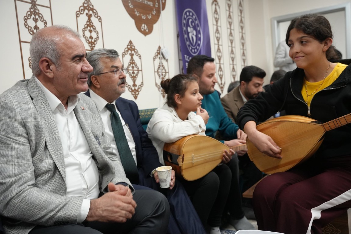 Hüseyin Özhan Nesnili Gençlerle Buluştu-2