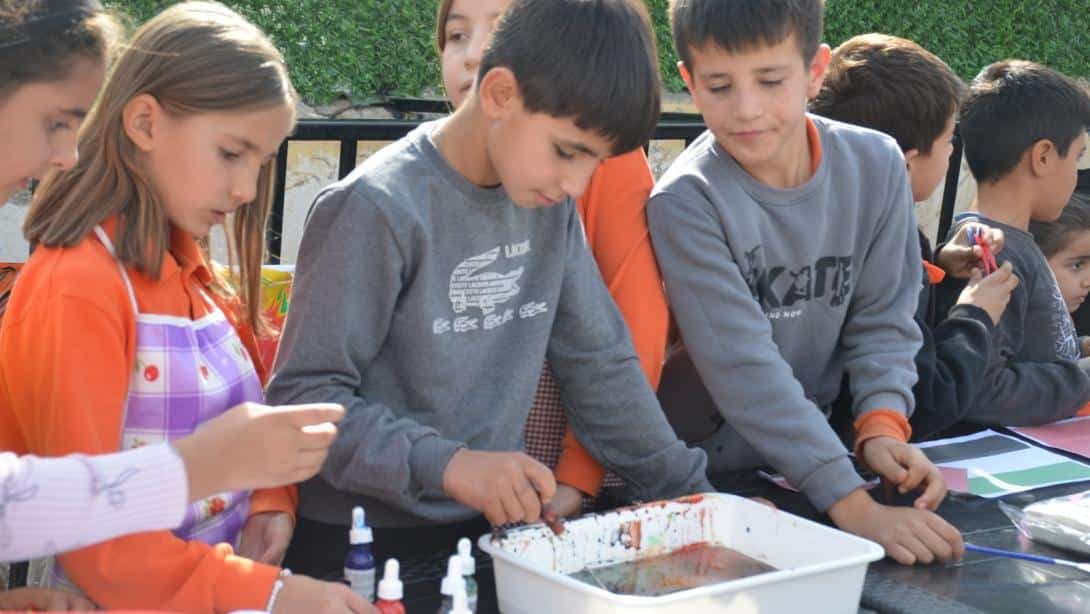 Iyilik Sanatla Buluştu