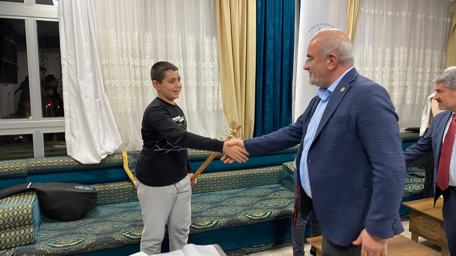 Özhan Besni Gençlik Merkezi3