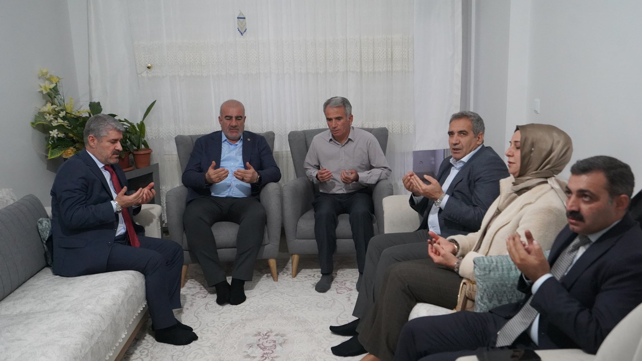 Özhan Şehit Ailesi Ziyaret1