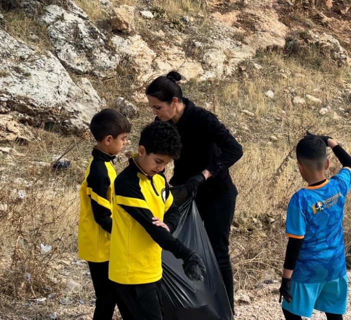 Sporcu Gençler Spor Alanlarını Temizledi2