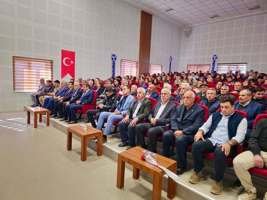 Tut’ta “Peygamberimiz Ve Aile Ahlakı” Konferansı Verildi