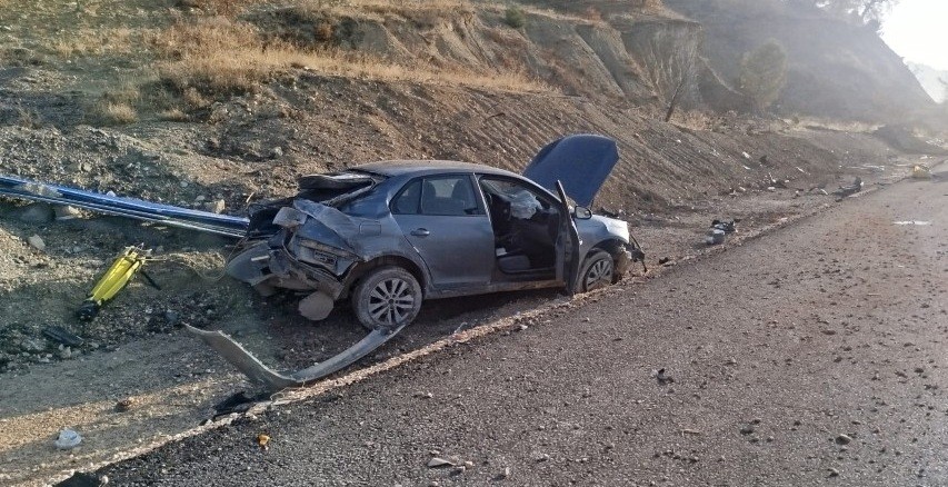 Adıyaman Gölbaşı Yolunda Kaza 1 Yaralı2