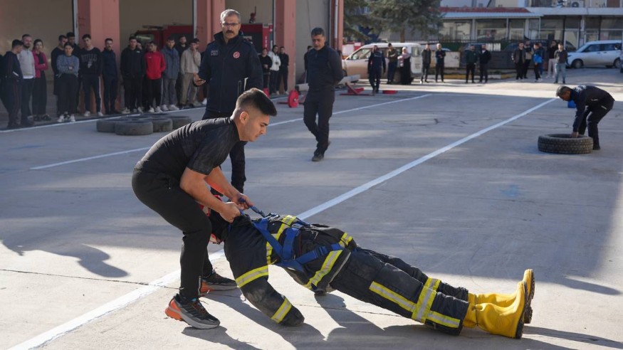 Adıyaman’da 38 Genç İtfaiyeci Olmak İçin Yarıştı2