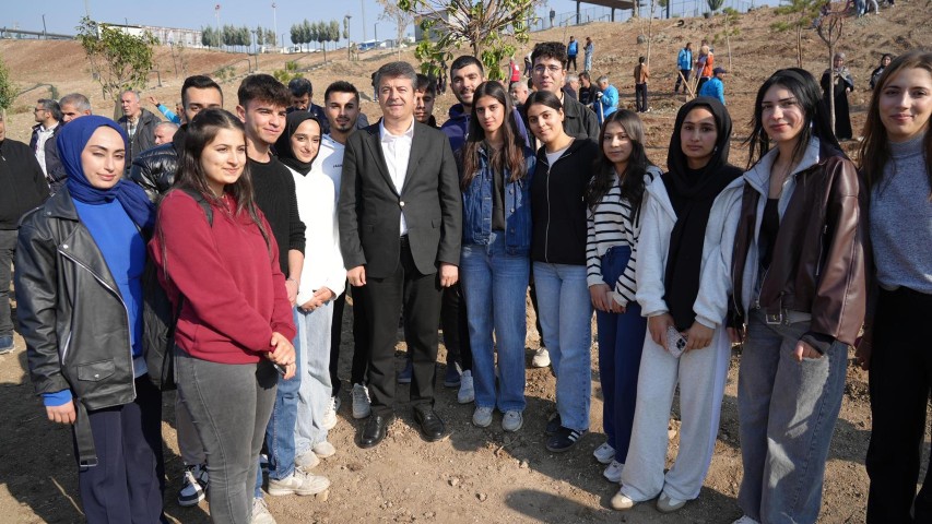 Adıyaman’ın 71’Inci Yılında 71 Fidan Dikildi!1