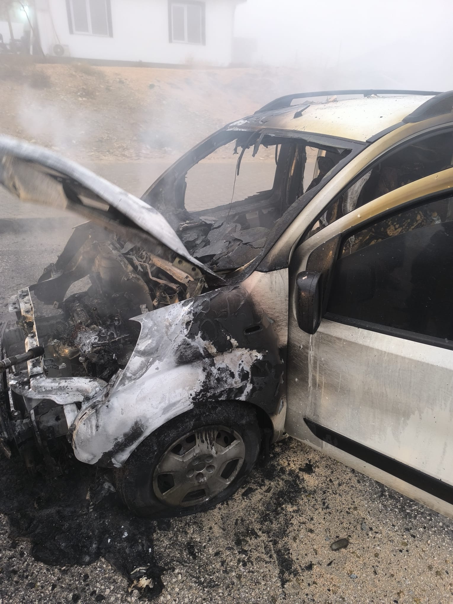 Besni Araç Yangını1