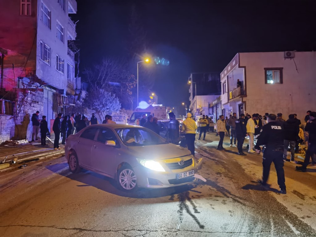 Besni Trafik Kazası (1)-1