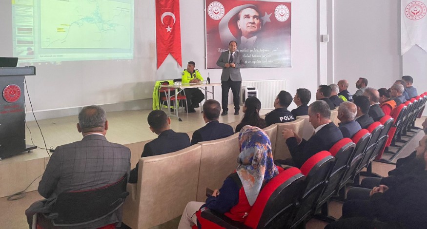 Besni’de Kış Trafik Tedbirleri Toplantısı Yapıldı2