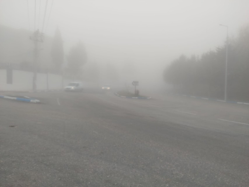 Besni’de Yoğun Sis Ulaşımı Etkiliyor2