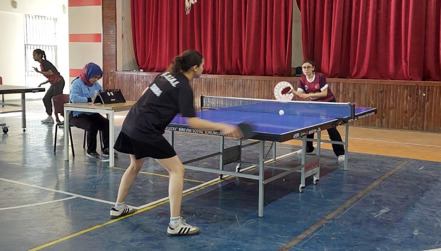 Şehit Abidin Tanrıkolu Al Masa Tenisinde İl Şampiyonu2