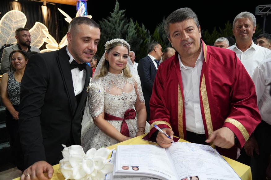 Adıyaman’da 2025 Yılında 2 Bin 90 Nikâh Kıyıldı1