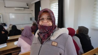 Adıyamanlı Kadınlar Okuma Yazma Hasreti2 (Telefon)