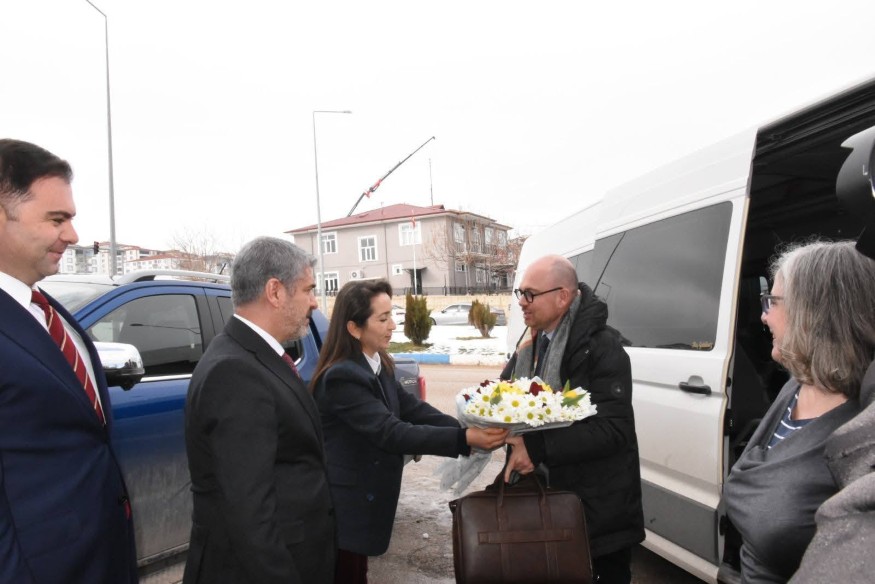 Besni’de Uluslararası Heyetten Dayanıklı Şehirler Ziyareti1