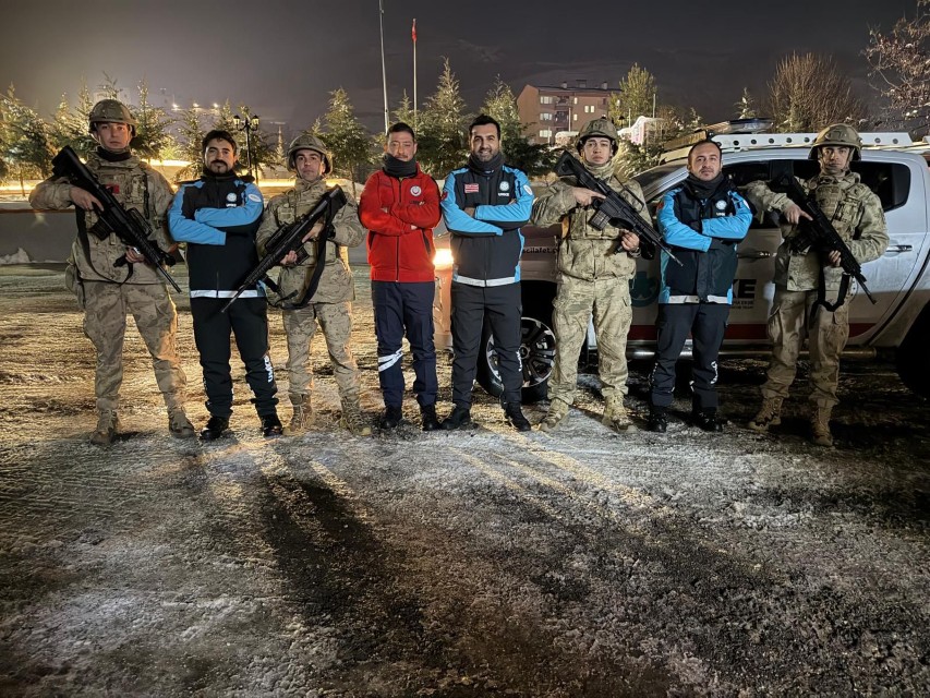 Hastaya Ulaşmak İçin 1.5 Kilometre Yürüdüler1