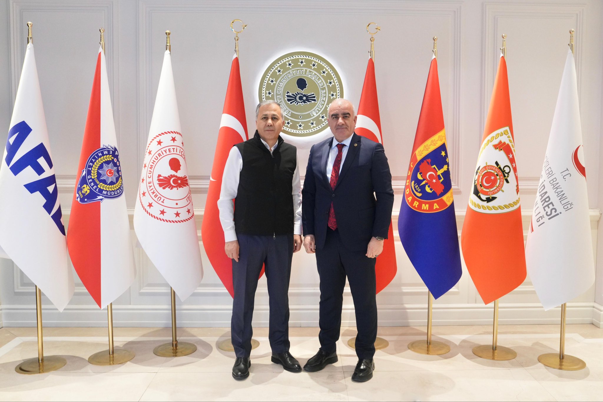 Hüseyin Özhan Içişleri Bakanı