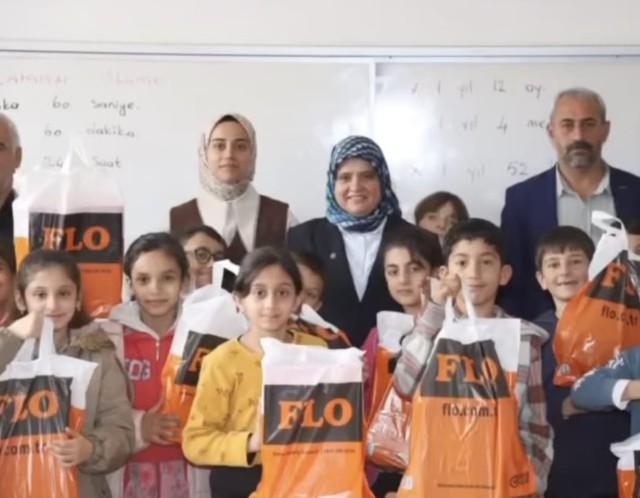 Selvican Şafak’ın Desteğiyle Çocuklara 2.500 Çift Ayakkabı3