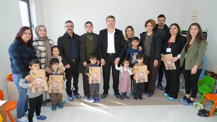 Tutdere Çocukların Karne Sevincine Ortak Oldu1